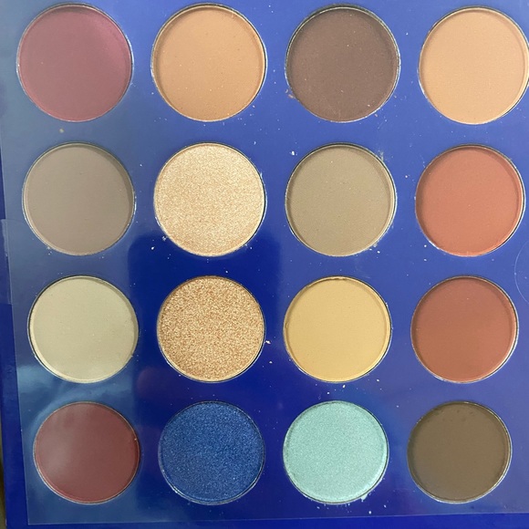 Eyeshadow Palette The Who See Me Feel Me NWOT - Picture 3 of 5